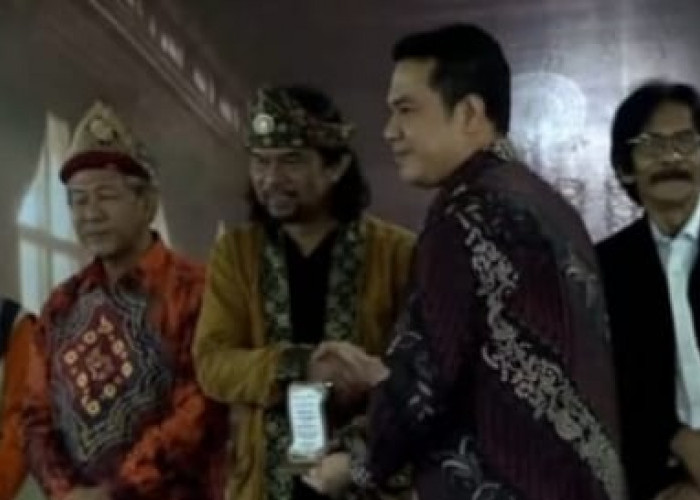 Vebri Al Lintani Dianugerahi Bidar Sritures Award 2026