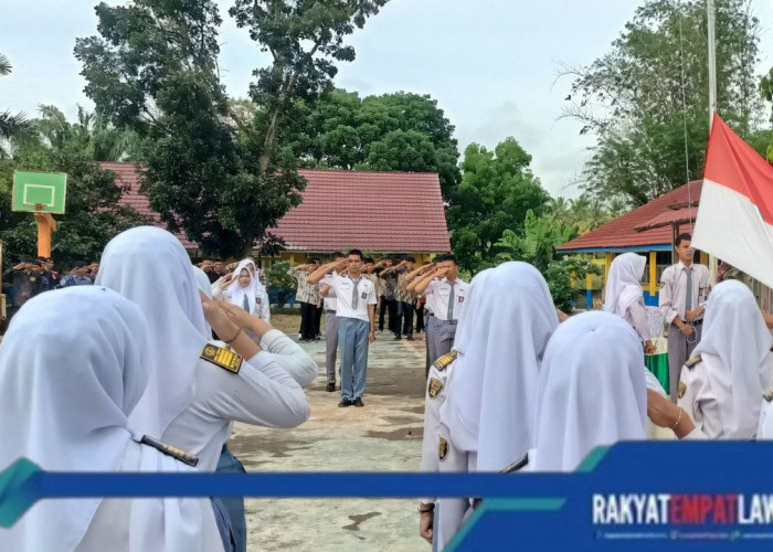 Upacara Hari Kartini dan Pelepasan Siswa Kelas XII SMA Negeri 1 Pendopo Berlangsung Khidmat dan Haru