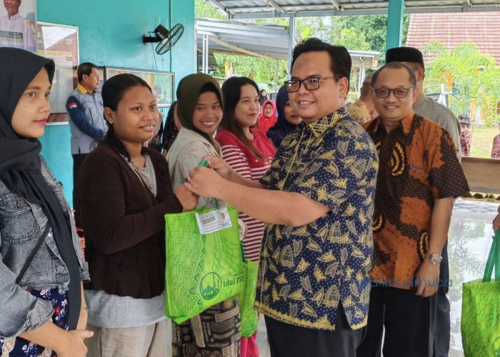 Disdikbud Muba Hadiri Kegiatan Ramadhan Berbagi di SD Negeri 8 Sekayu