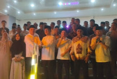 Wakil Gubernur Sumsel Lepas 76 CJH Empat Lawang, Suasana Haru Iringi Keberangkatan ke Tanah Suci