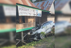 Diduga Mengantuk, Mobil Tabrak Dua Motor di Ogan Ilir
