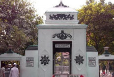 Wisata Religi Wali Limo: Menyelami Sejarah Islam dan Kearifan Lokal Jawa Timur