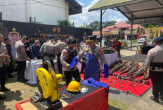 Kapolres Lahat Hadiri Pemusnahan Senpira Hasil Operasi Senpi Musi 2025