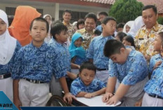 KRISIS TERUNGKAP! 245 Ribu ABK Butuh Pendamping, Menteri Abdul Mu'ti Genjot Pelatihan Guru Inklusif 2026