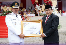 Wali Kota Pagar Alam Terima Penghargaan dari Menteri Hukum