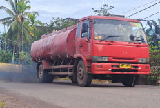 Warga Khawatirkan Kerusakan Jalan