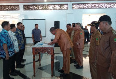 Ratusan Kepala Desa Tanda Tangani Pakta Integritas