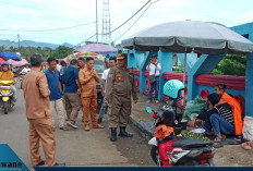 Jembatan Jadi Pasar Dadakan Usai Kebakaran, Pemkab Empat Lawang Tertibkan Pedagang