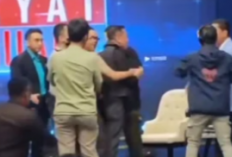 Debat Panas di Acara TV: Rocky Gerung dan Silfester Matutina Nyaris Adu Jotos, Politisi PDIP Murka