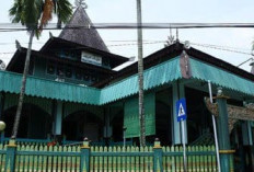 5 Masjid Bersejarah di Indonesia yang Wajib Dikunjungi Saat Ramadan!