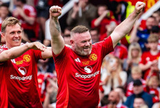 Rooney Pukau Publik Old Trafford 