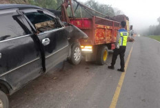 Hendak Ganti Ban, Supir Truk Tewas Terjepit Mobil Travel