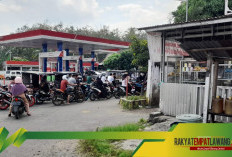 Krisis Pertalite di Tebing Tinggi Kian Parah, Antrean Panjang Demi Bahan Bakar