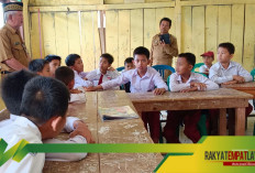 Kadisdikbud Empat Lawang Tinjau SD 6 Talang Padang, Kepsek Ketiban Berkah Gedung Baru