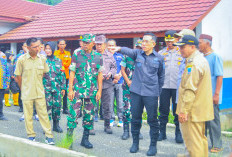 Bagikan Bantuan, Pasca Banjir di Lubuk Sepang