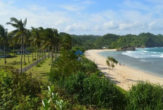 Pantai Srau, Surga Tersembunyi di Pacitan yang Cocok untuk Liburan Keluarga