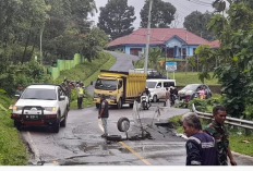 Pengendara Jalinsum Lahat-Pagaralam Terpaksa Putar Arah