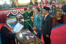 Saukani dan dr Wulan Dilantik Wakil Ketua DPRD