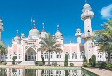 Menyelami Pesona Wisata Religi:5 Masjid Terbesar di Thailand yang Menjadi Ikon Keberagaman & Arsitektur Megah