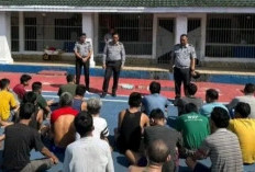 Jelang Idul Adha, Kalapas Pimpin Razia Kamar Hunian
