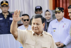Hardiknas 2025: Presiden Prabowo Umumkan Kabar Baik untuk Guru Honorer dan Renovasi 10.440 Sekolah