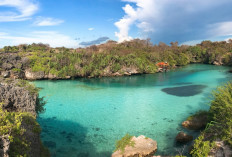 Danau Weekuri: Surga Laguna Berpasir Putih di Ujung Barat Sumba