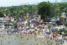 Ribuan Wisatawan Padati Pantai Ancol di Hari Kedua Libur Lebaran!
