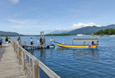 Libur Lebaran, Wisata Teluk Gilimanuk Diserbu! Jukung Ludes Disewa Wisatawan Lokal