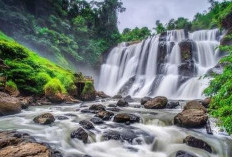 Curug Malela: The Little Niagara dari Bandung Barat yang Memikat Wisatawan