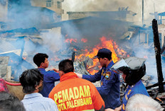 Nyaris di Waktu Bersamaan dua Kebakaran Terjadi di Palembang