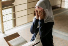 Tips Menjaga Kesehatan Mata Agar Nyaman Saat Membaca Al-Quran