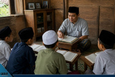 Ironi, Honor Rp50 Ribu, Guru Ngaji Kampung Tetap Mengabdi Tanpa Pamrih