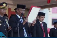 Viral! Wakil Ketua DPRD Pasangkayu Gagap Bacakan UUD 1945, Peserta Upacara Sampai Menahan Tawa