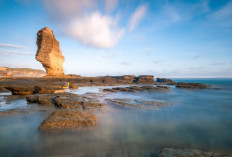 Pesona Pantai Batu Payung, Surga Tersembunyi di Pesisir Lembata