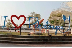Pantai di Pekalongan Ini Bikin Tak Percaya! Ada Skywalk, Tower Batik, hingga Kolam Renang di Tepi Laut!