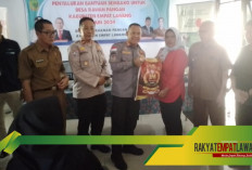 Peduli Desa Rawan Pangan, Pj Bupati Empat Lawang Bagikan Bantuan Sembako kepada 250 Keluarga