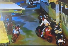 Dua Orang Pencuri Motor Terekam CCTV Masjid