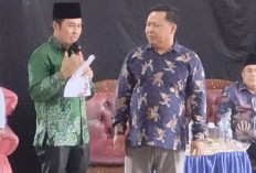 Yulius Maulana Sambangi Desa Lubuk Layang Ilir, Hadiri Pernikahan Wira dan Neni