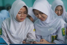 Mendikdasmen Bongkar Pelanggaran Mengejutkan di TKA 2025: Soal Bocor Lewat WhatsApp hingga TikTok!
