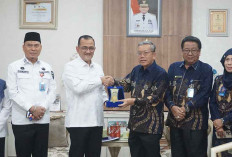 Bahas Persiapan Konferensi Internasional