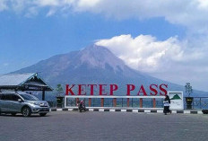 Libur Lebaran 2025, Ribuan Wisatawan Serbu Ketep Pass! Ada Menara Langit dengan Pemandangan 7 Gunung Sekaligus