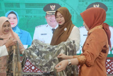 TP PKK Muba Latih Ecoprint untuk UMKM