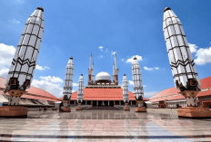 Masjid Agung Kota Semarang: Wisata Religi Ikonik di Jawa Tengah