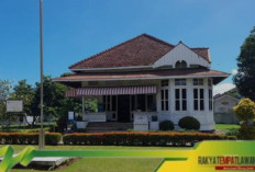 Berwisata Sejarah Di rumah pengasingan Bung Karno di Bengkulu,Ada apa saja ya!.