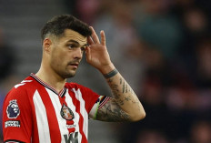 Schmeichel Dorong MU Rekrut Granit Xhaka