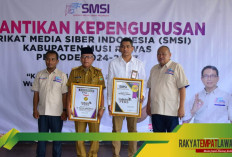 Pelantikan SMSI Musi Rawas 2024: Bupati Raih Penghargaan 'Sahabat Pers' Bersama Medco E&P Indonesia