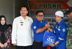 PT ABG Salurkan 495 Paket Sembako untuk Korban Banjir