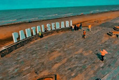 Libur Lebaran 2025: Pantai di Karawang Utara Diserbu Ribuan Wisatawan, Karawang Selatan Justru Sepi Total!