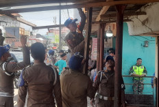 Pedagang di Sepanjang Trotoar Pasar Tebing Tinggi Ditertibkan