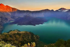 8 Mitos Gunung Rinjani: Kisah Mistis, Legenda, hingga Pantangan